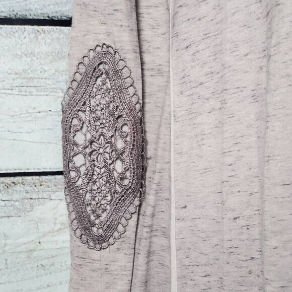 Live and Let Live Women’s XL Beige Boho Embroidered Long Sleeve Top Lace Patch E - Picture 3 of 8